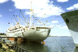[Hotelschiff Georg Büchner]